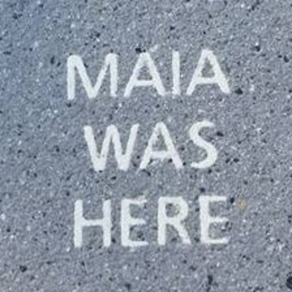 Meet your Posher, Maia